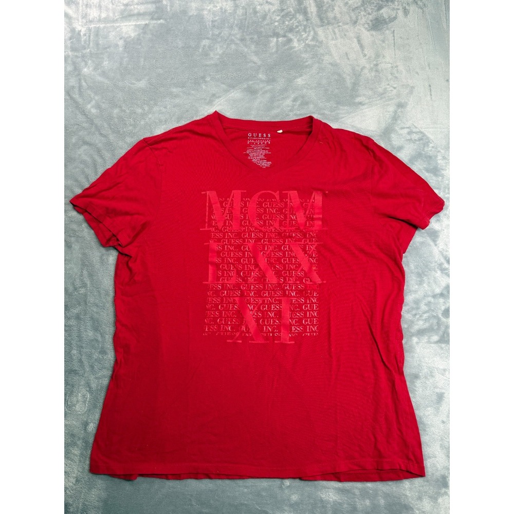 GUESS T-Shirt Men's XL Red MCMLXXXI Bold Graphic Print Cotton Everyday V-Neck